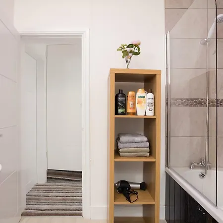 Avenfield Apartmán *